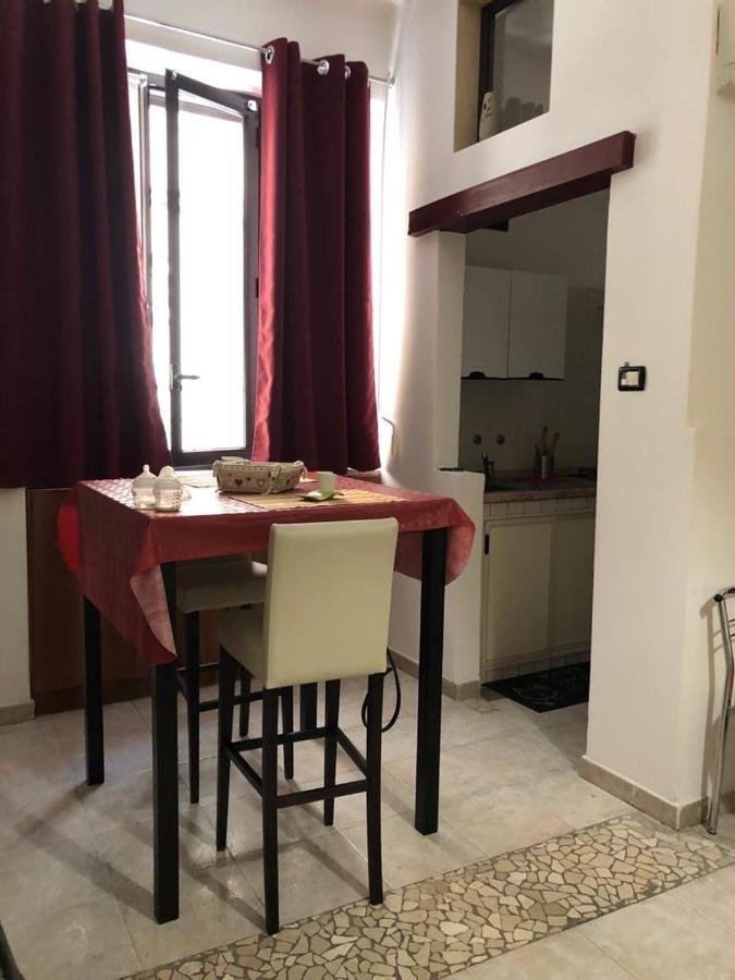 Il Vicoletto Apartment Brindisi Ngoại thất bức ảnh